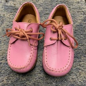 NEW toddler size 6 pink moccasins